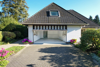 Exklusives Traumdomizil mit Privatpool in malerischer Lage von Bendestorf