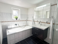 Wohnoase mit Charme – Stilvolles Haus und liebevoll gepflegter Garten