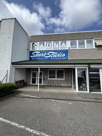 Gewerbeimmobilie mit Kfz-Werkstatt und Fitnessstudio in Ellerbek