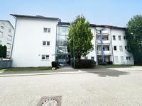 Wunderschönes Wohnen auf einer Ebene mit Garten