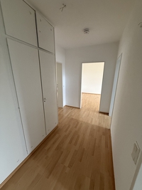 Wunderschöne 2-Zimmer-Whg. mit Balkon und Tiefgaragenstellplatz