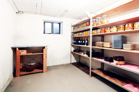 Großzügiges Anwesen mit weitläufigem Grundstück