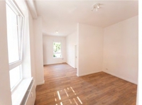 Großzügige 2,5-Zimmer-Wohnung mit Terrasse