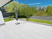Haus-im-Haus mit privatem Garten im Sylt-Stil | Terrasse & Loggia | sonnig, ruhig und neuwertig