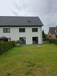 Moderne Doppelhaushälfte in Pinneberg-Quellental