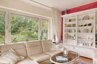 Repräsentatives Refugium mit Einliegerwohnung, Indoor-Pool und parkähnlichem Grundstück