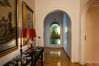 Repräsentatives Refugium mit Einliegerwohnung, Indoor-Pool und parkähnlichem Grundstück