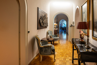Repräsentatives Refugium mit Einliegerwohnung, Indoor-Pool und parkähnlichem Grundstück