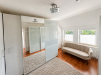 Großzügige, moderne Dachgeschosswohnung mit Balkon und Blick auf die Seeve