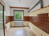 Großzügige 3-Zimmer-Wohnung mit Loggia und schönem Blick ins Grüne, mit Tiefgaragenstellplatz
