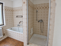 Großzügige 3-Zimmer-Wohnung mit Loggia und schönem Blick ins Grüne, mit Tiefgaragenstellplatz