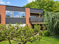 Großzügige 3-Zimmer-Wohnung mit Loggia und schönem Blick ins Grüne, mit Tiefgaragenstellplatz